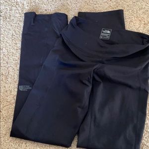Black north face leggings